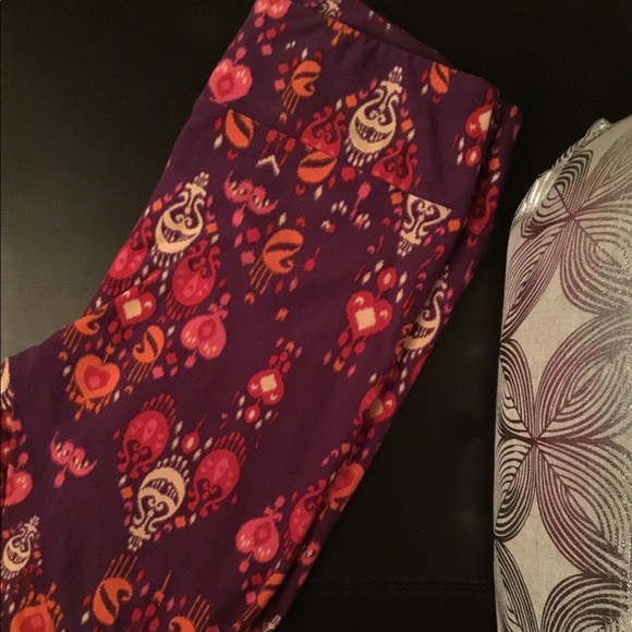 New LuLaRoe TC Valentine Leggings Unicorn? - Picture 1 of 3